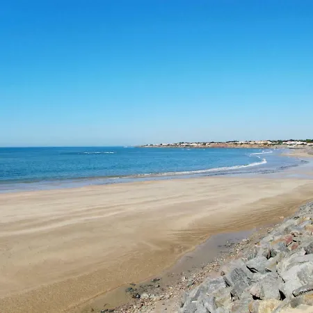 Holiday Les Bruya¨res *